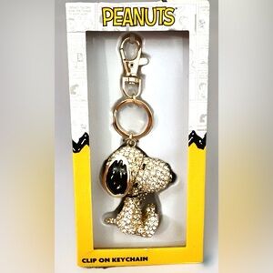 PEANUTS SNOOPY Rhinestone Clip on Bag Charm & Key Chain. NEW in Box.